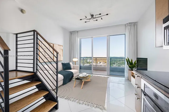 $2,800 | 60 Southwest 13th Street, Unit 2413, Miami, FL 33130