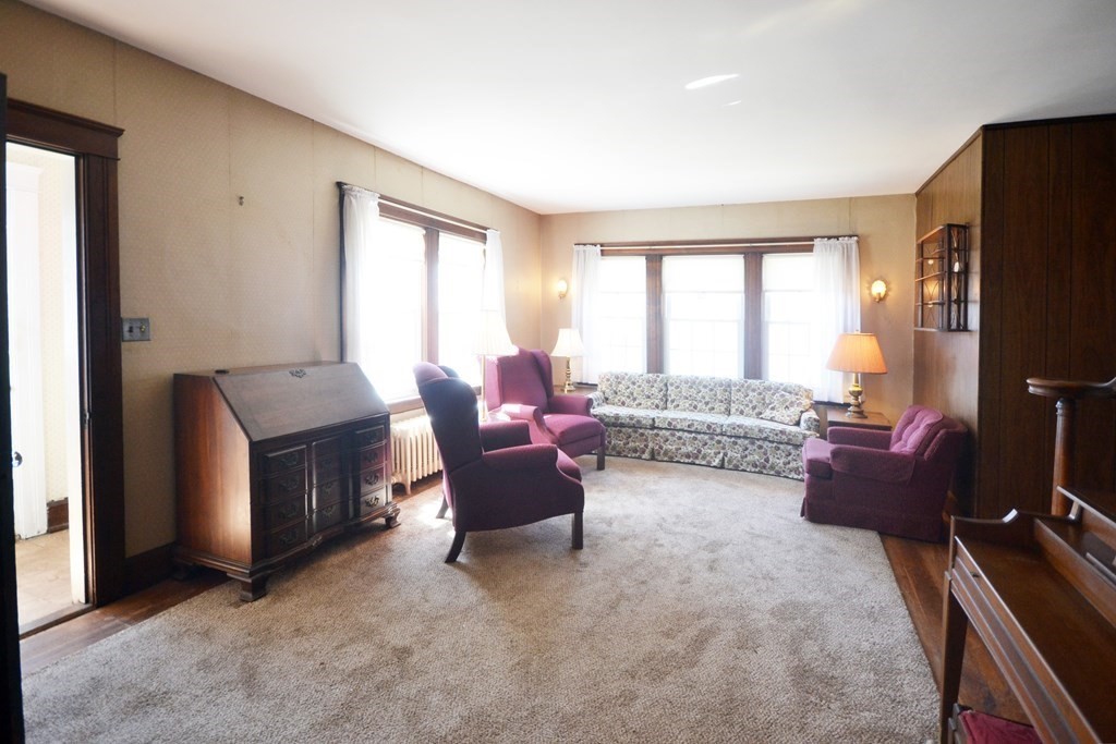 82 Randolph Road Worcester, MA 01606 - Photo 2 of 37 Gallery Image 2