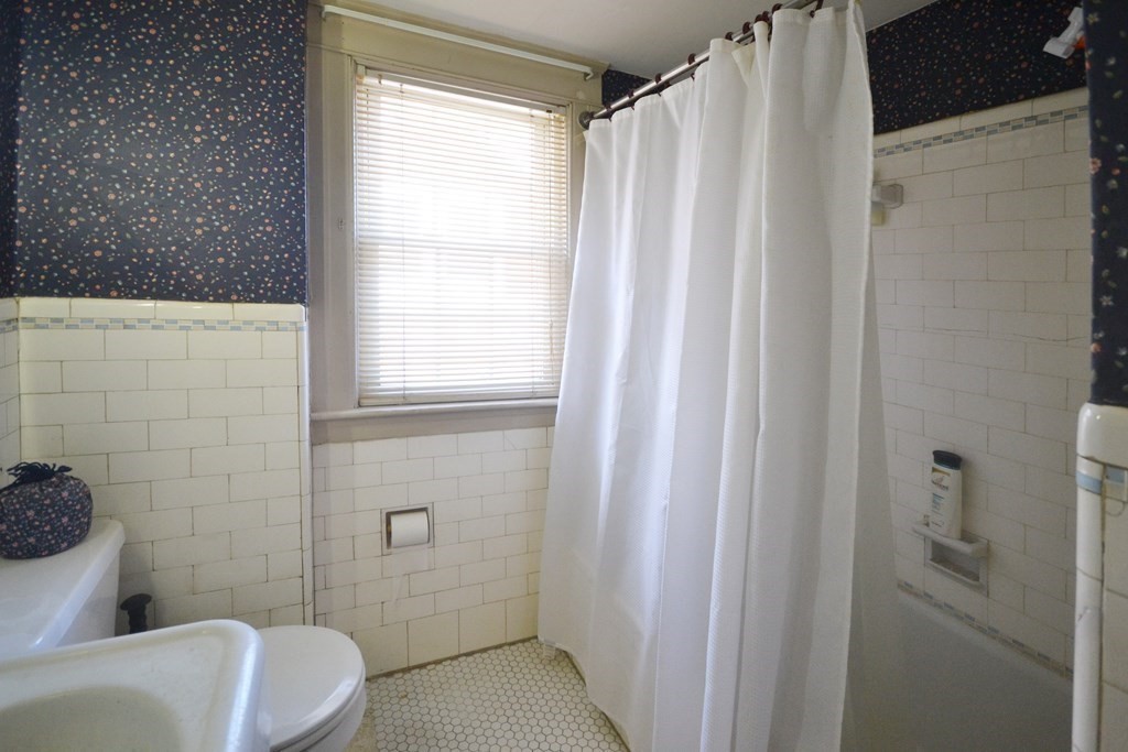 82 Randolph Road Worcester, MA 01606 - Photo 29 of 37 Gallery Image 29