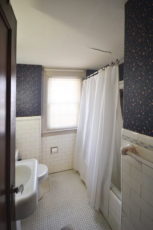 82 Randolph Road Worcester, MA 01606 - Photo 30 of 37 Gallery Image 30