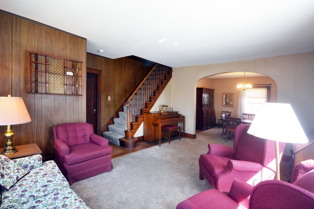 82 Randolph Road Worcester, MA 01606 - Photo 5 of 37 Gallery Image 5