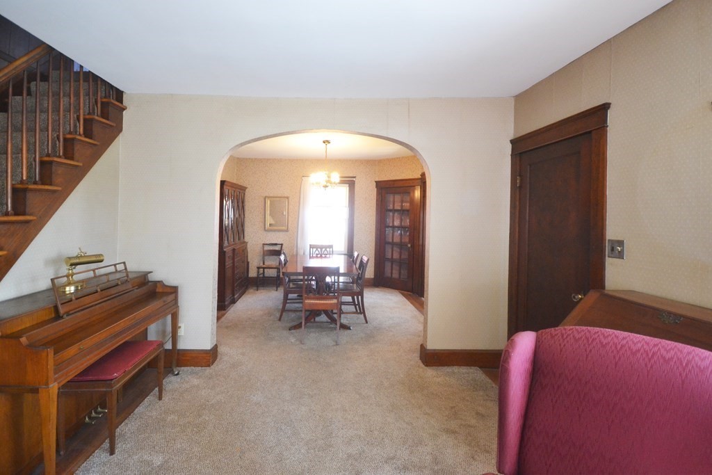 82 Randolph Road Worcester, MA 01606 - Photo 6 of 37 Gallery Image 6