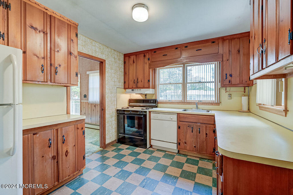 4 Spring Street Toms River, NJ 08753 - Photo 30 of 35 4_spring_st_012