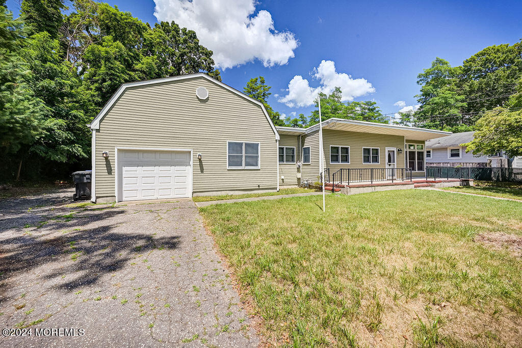 4 Spring Street Toms River, NJ 08753 - Photo 4 of 35 4_spring_st_001