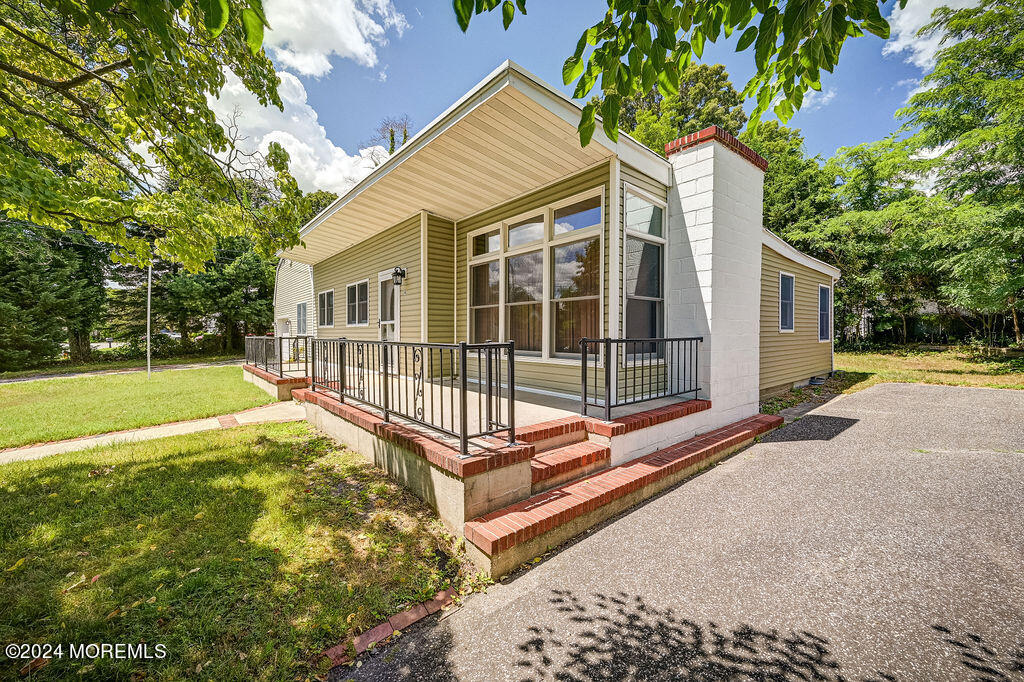 4 Spring Street Toms River, NJ 08753 - Photo 5 of 35 4_spring_st_005