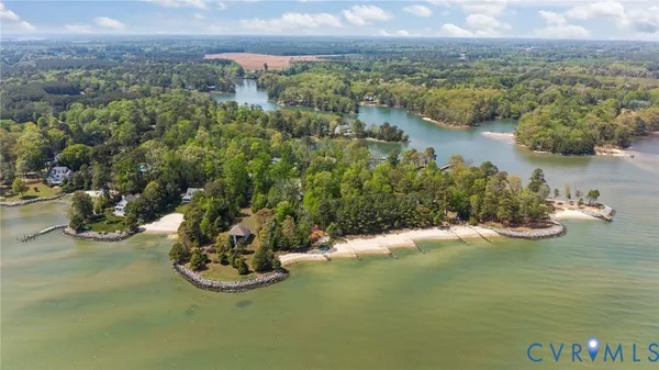 $625,000 | 547 Twin Harbor Road, Reedville, VA 22539