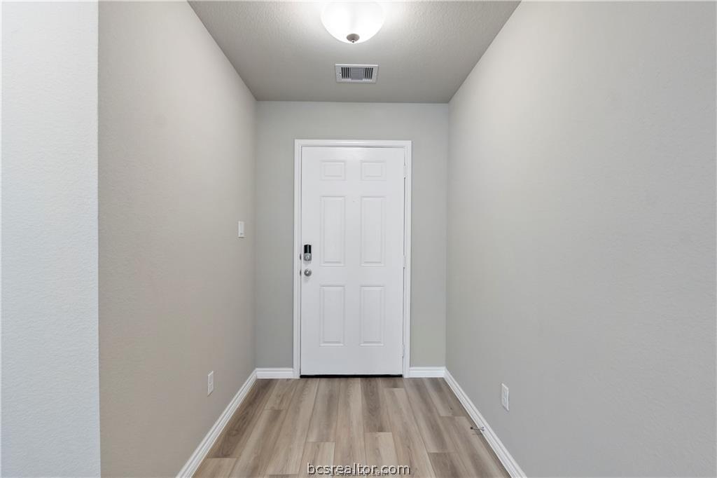 2119 Chief Street Bryan, TX 77807 - Photo 10 of 23