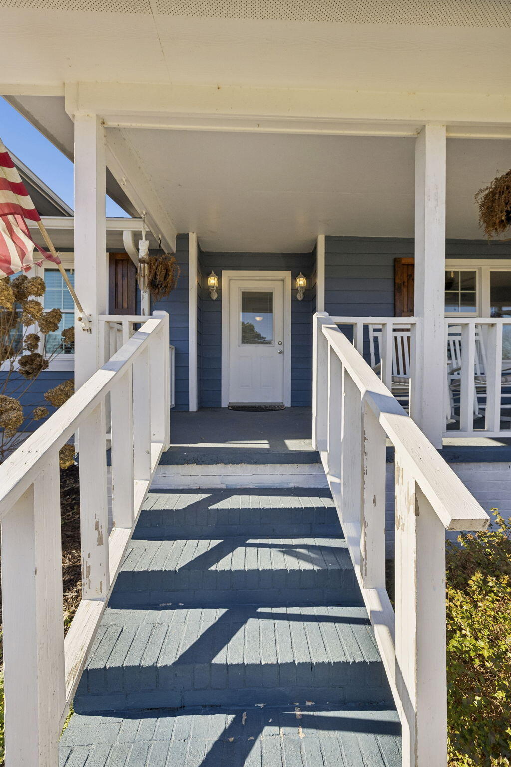 110 Hazel Drive Dalton, GA 30721 - Photo 8 of 75 Front porch Entry