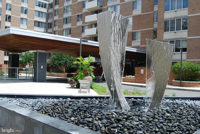 $300,000 | 2939 Van Ness Street Northwest, Unit 727, Washington, DC 20008