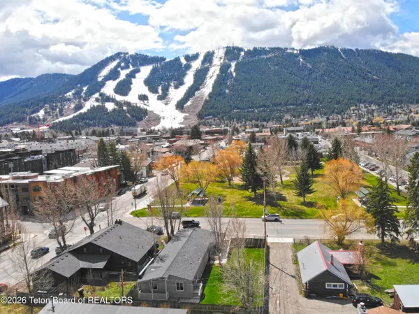 $3,300,000 | 245 West Gill Avenue, Jackson, WY 83001