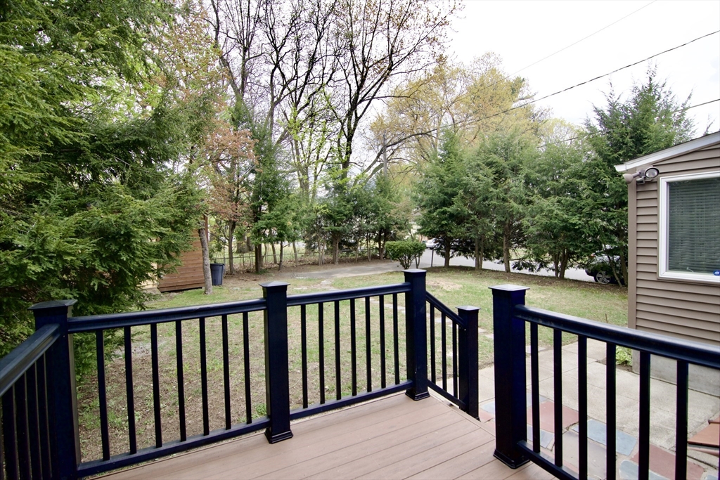 1657 Carew Street Springfield, MA 01104 - Photo 3 of 42