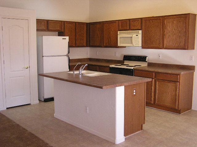 2935 East Harwell Road Gilbert, AZ 85234 - Photo 5 of 10 Kitchen