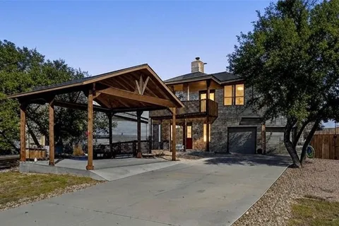$489,900 | 19004 Mariners Point, Point Venture, TX 78645