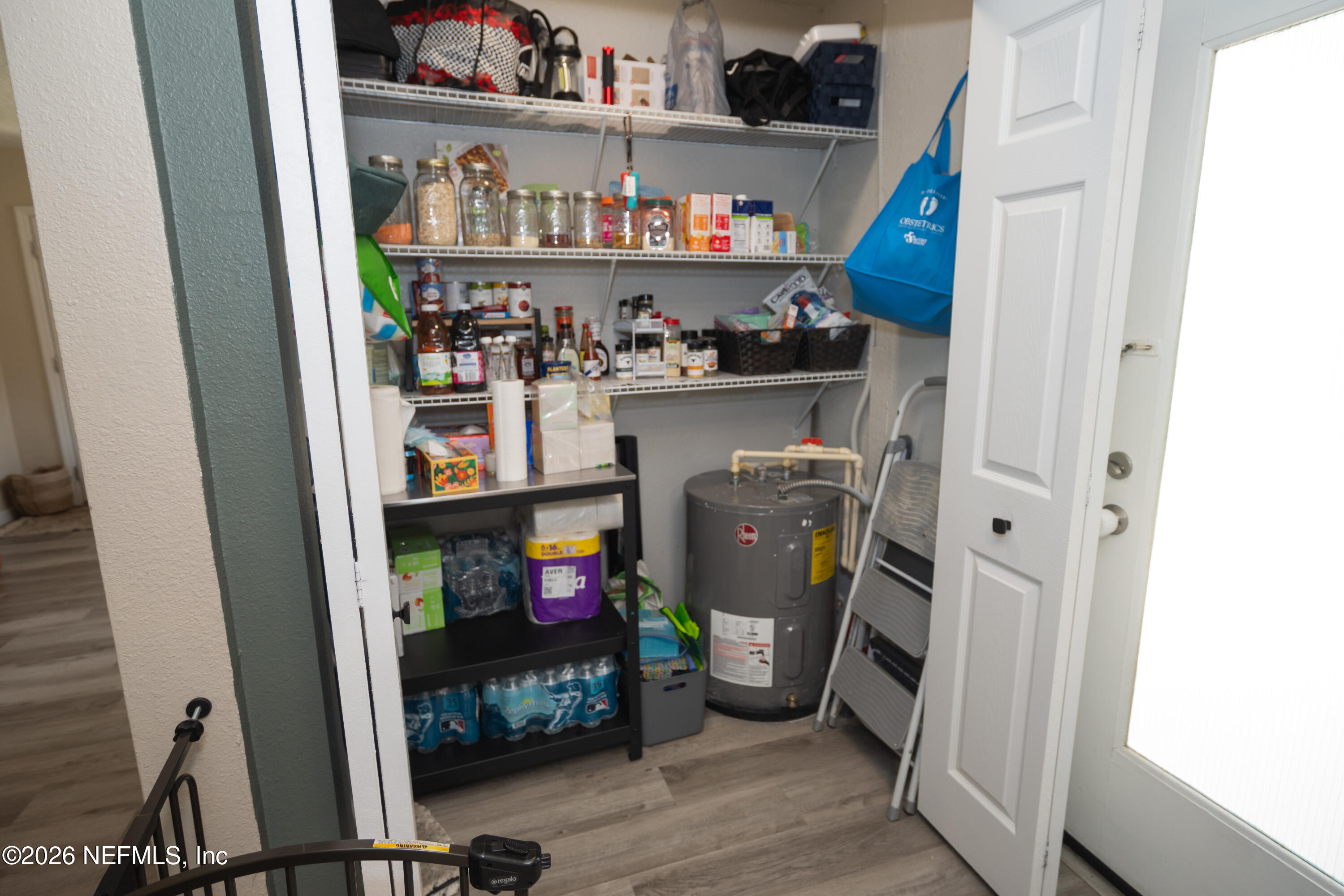1649 Griflet Road Jacksonville, FL 32211 - Photo 15 of 34 14 - Pantry