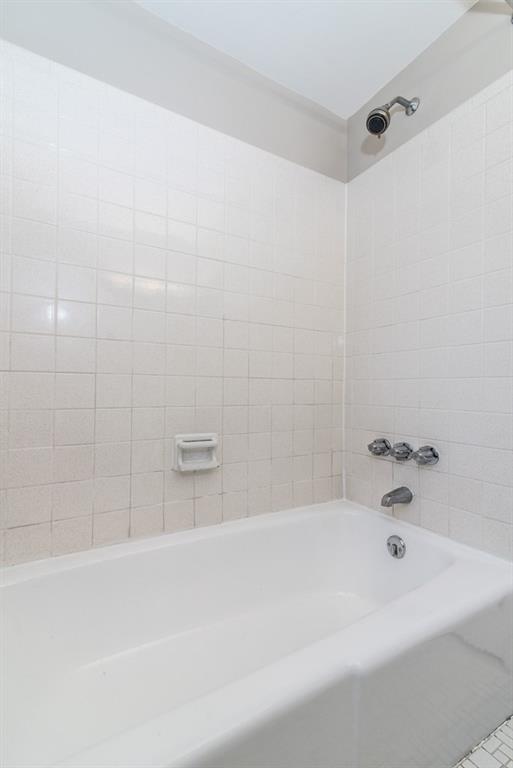 1801 Sample Road Allison Park, PA 15101 - Photo 13 of 19