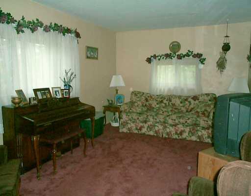 350 Dunlap Hill Road Economy, PA 15042 - Photo 2 of 8 Gallery Image 2