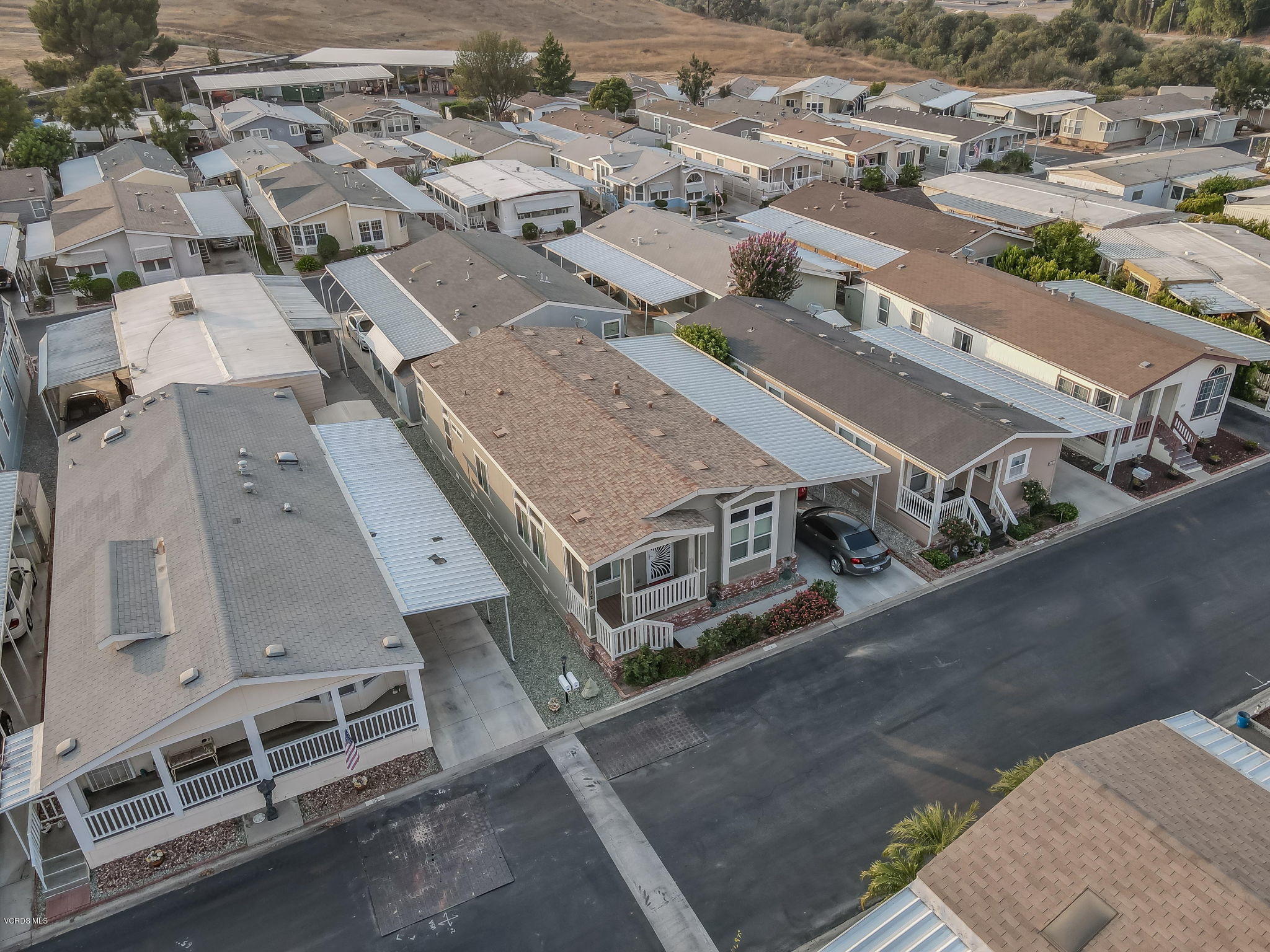 195 Tierra Rejada Road, Unit 112 Simi Valley, CA 93065 - Photo 22 of 30 30-web-or-mls-DJI_0310