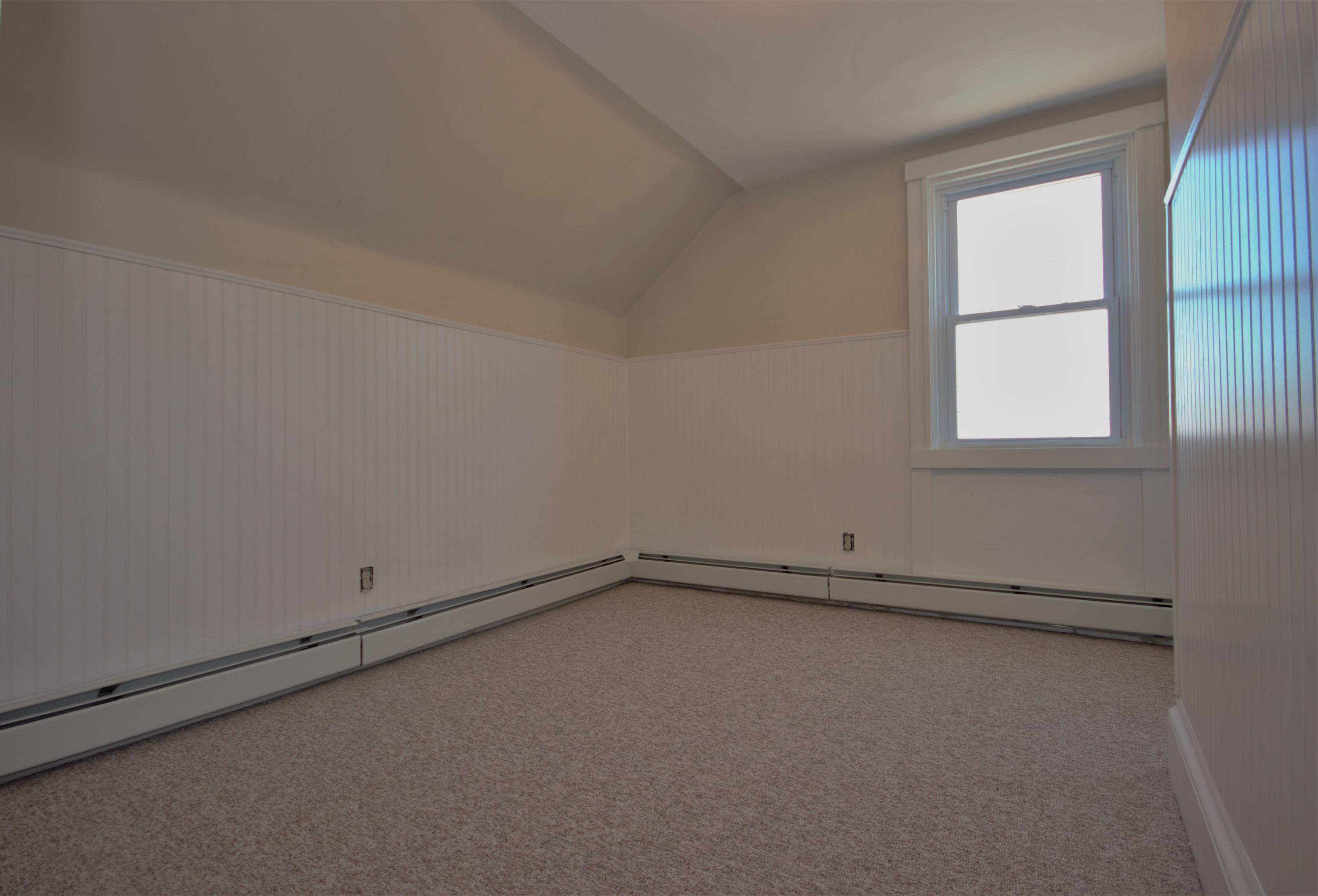 22 Rock Street Bangor, ME 04401 - Photo 29 of 40 25