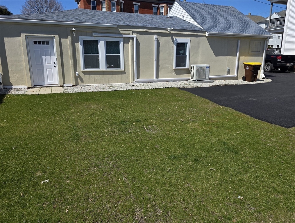 340 Vale Street Fall River, MA 02724 - Photo 7 of 26