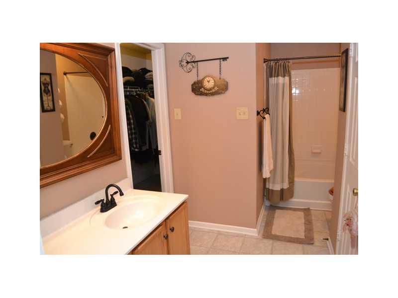 10673 Howe Road Fishers, IN 46038 - Photo 9 of 17