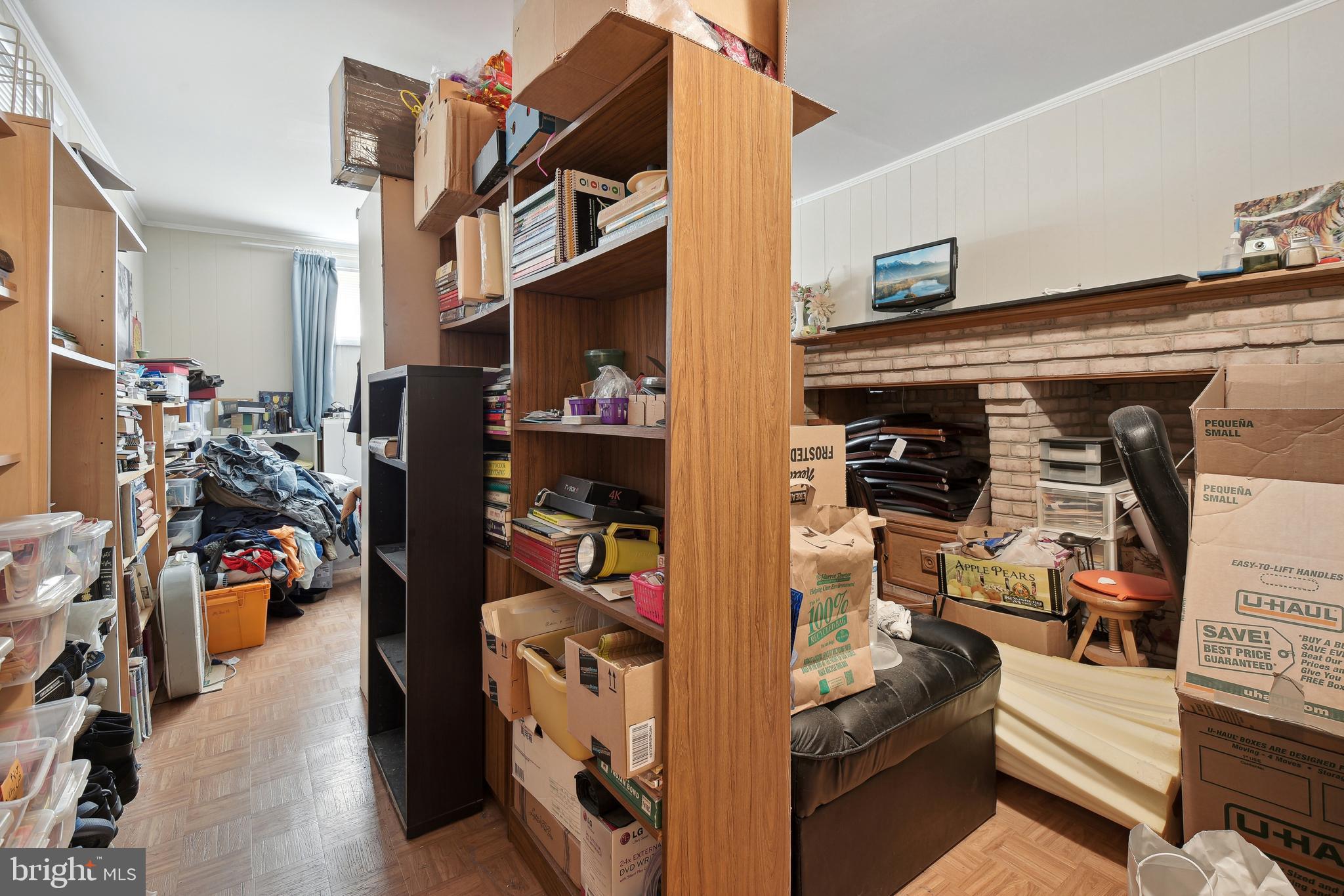 14112 Chesterfield Road Rockville, MD 20853 - Photo 13 of 17