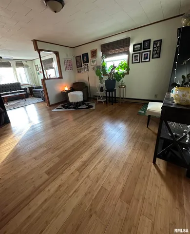 $126,000 | 302 North Main Street, Royalton, IL 62983