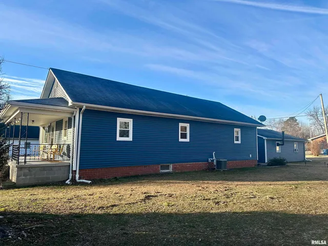 $126,000 | 302 North Main Street, Royalton, IL 62983