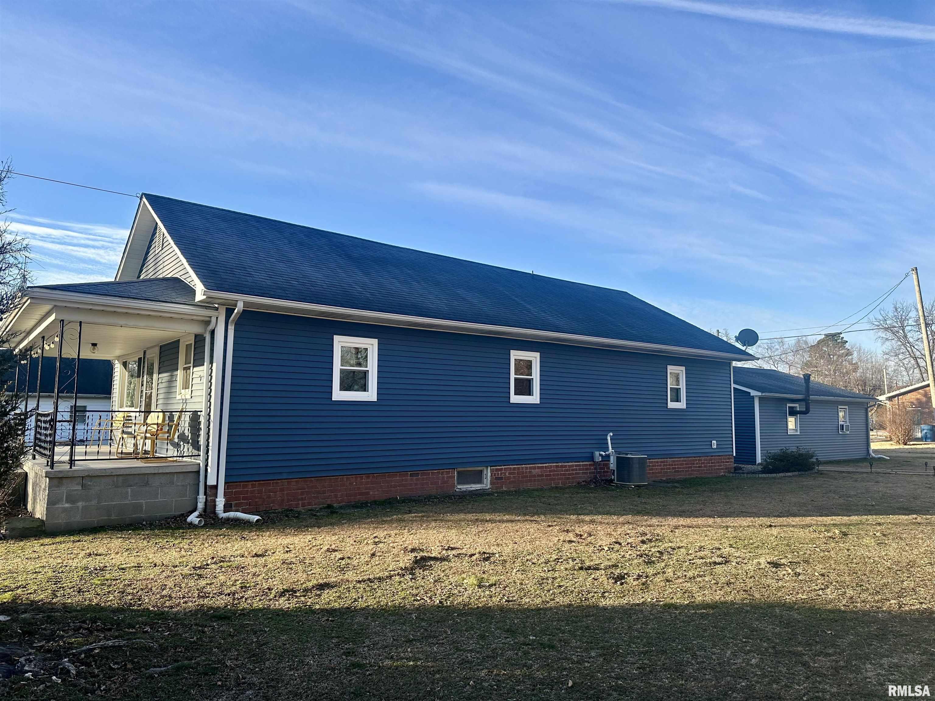 302 North Main Street Royalton, IL 62983 - Photo 2 of 26