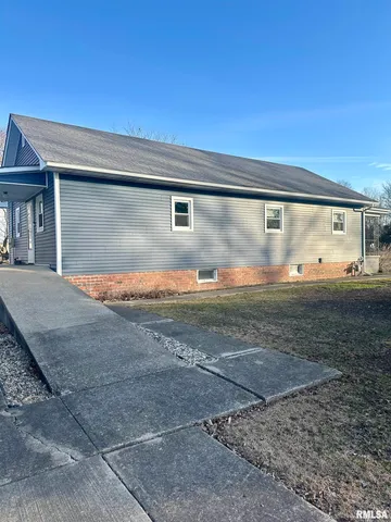 $126,000 | 302 North Main Street, Royalton, IL 62983