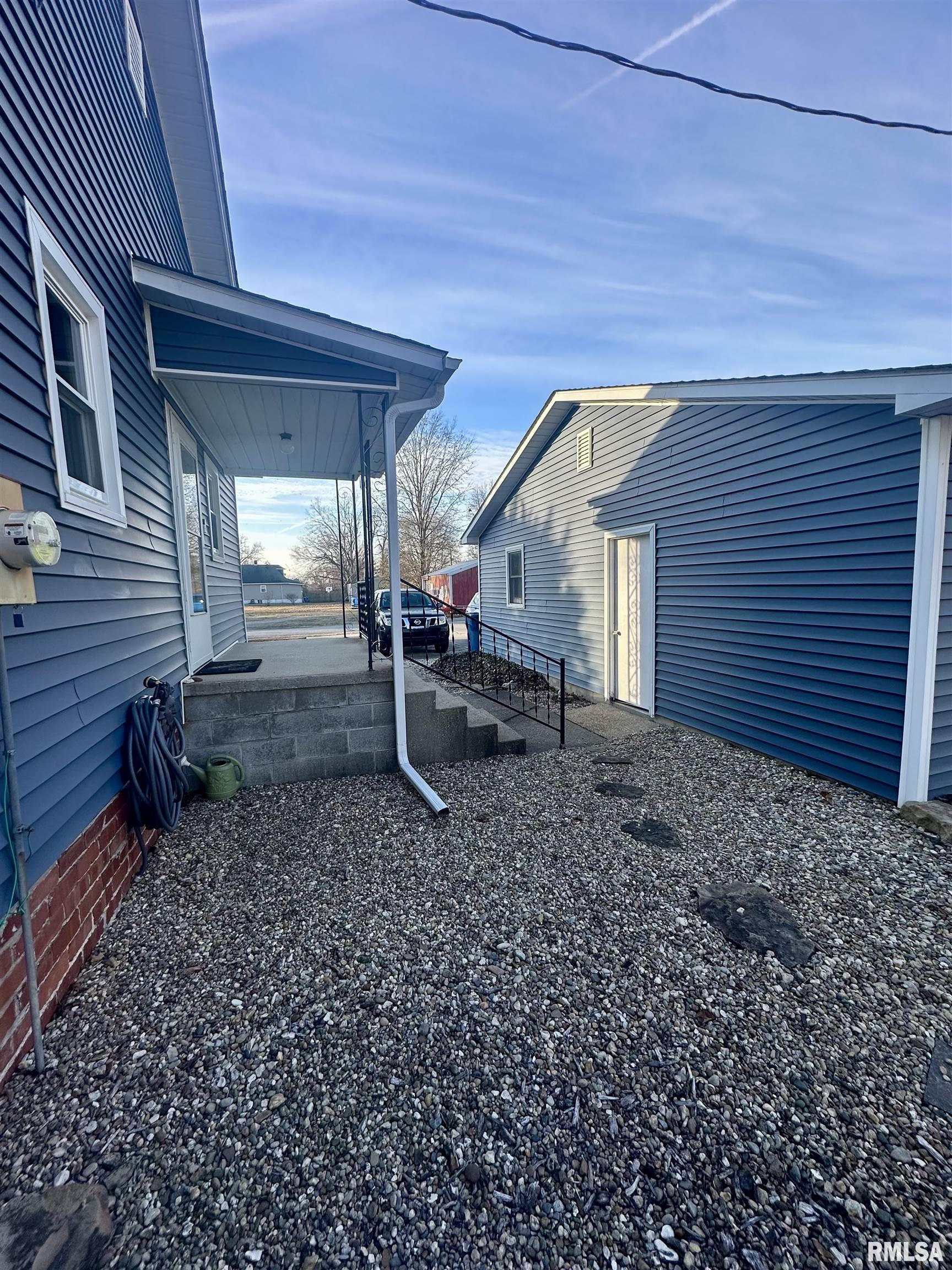 302 North Main Street Royalton, IL 62983 - Photo 6 of 26