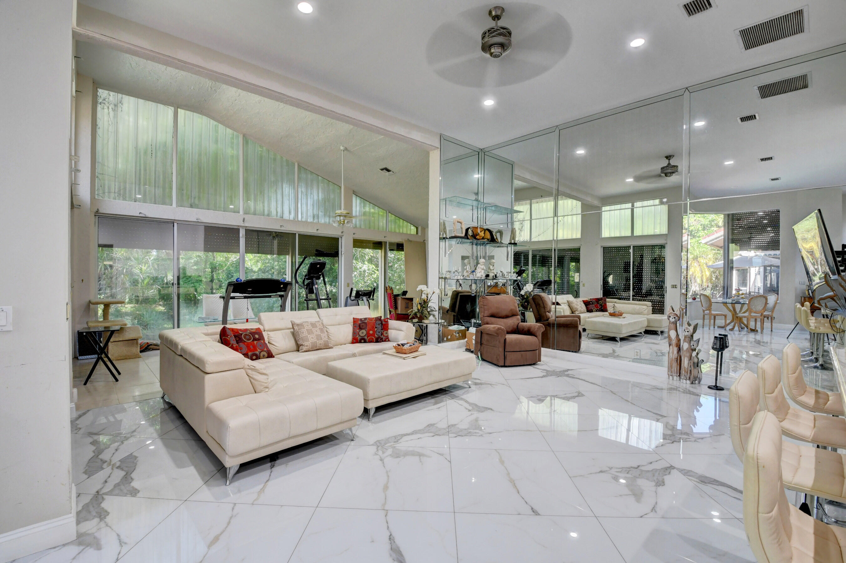 4701 Pine Tree Drive Boynton Beach, FL 33436 - Photo 14 of 35 4701 Family rom