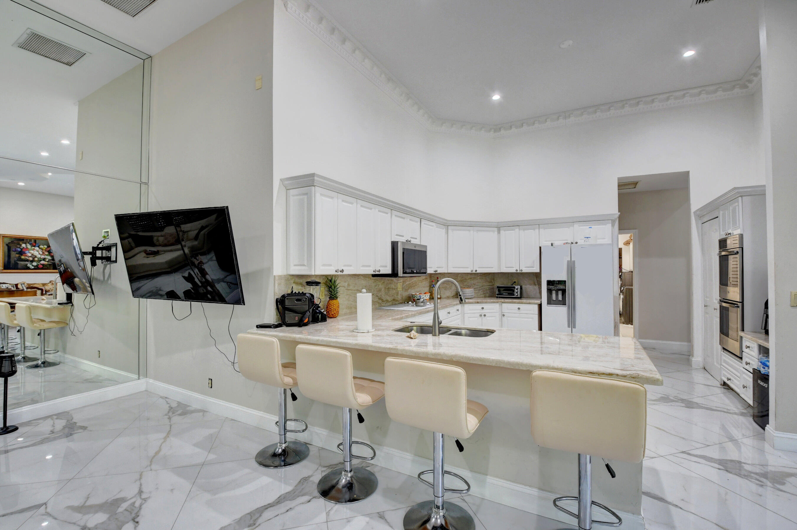 4701 Pine Tree Drive Boynton Beach, FL 33436 - Photo 16 of 35 4701 Pine Tee Kitchen 3