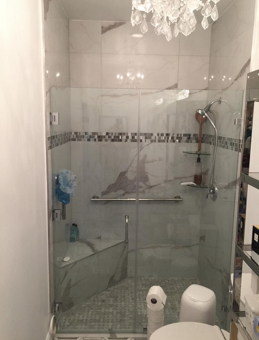 4701 Pine Tree Drive Boynton Beach, FL 33436 - Photo 29 of 35 4701 Pine Tree Guest bath