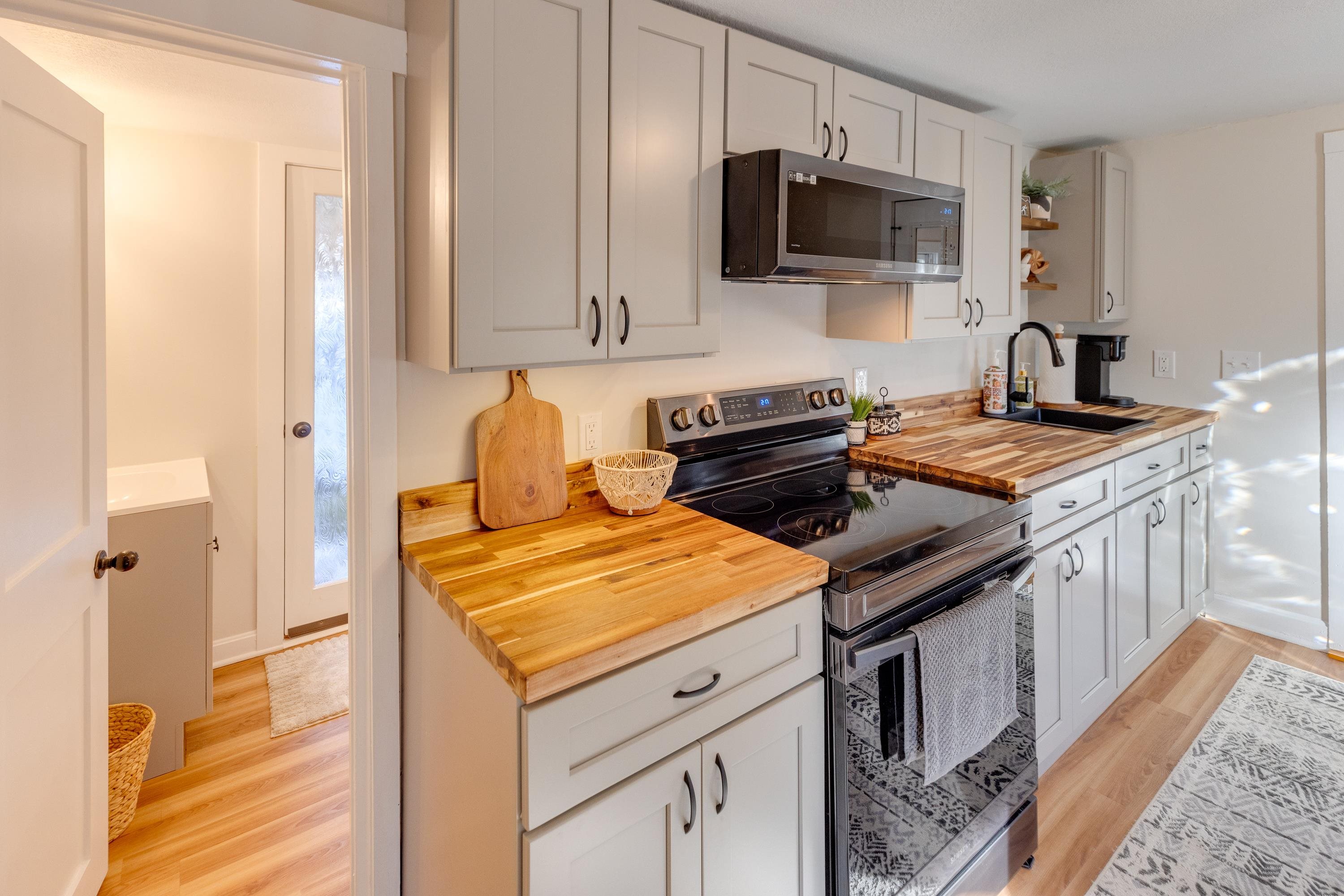 133 Seven Pines Road Holderness, NH 03245 - Photo 9 of 42