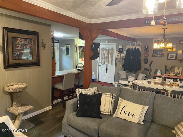 1885 Blue Goose Road Huron, TN 38345 - Photo 6 of 31 a living room with furniture and lamp