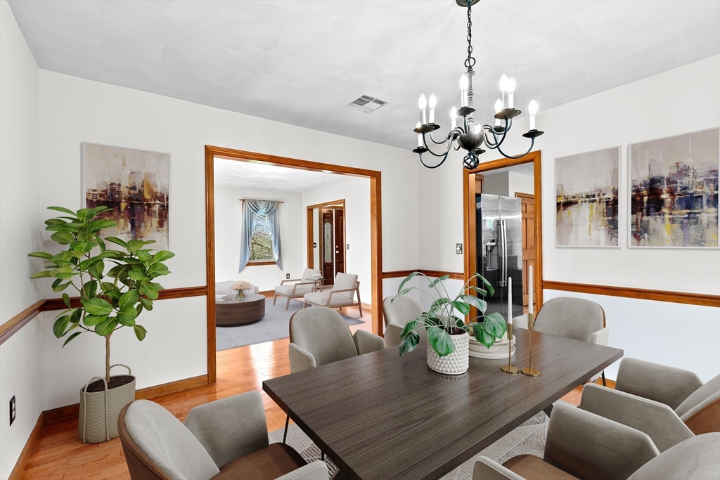 19 Crestview Drive Mendon, MA 01756 - Photo 6 of 40