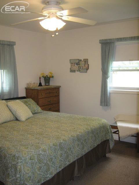 3405 Ridgecliffe Drive Flint, MI 48532 - Photo 13 of 22 21301840-12.JPG