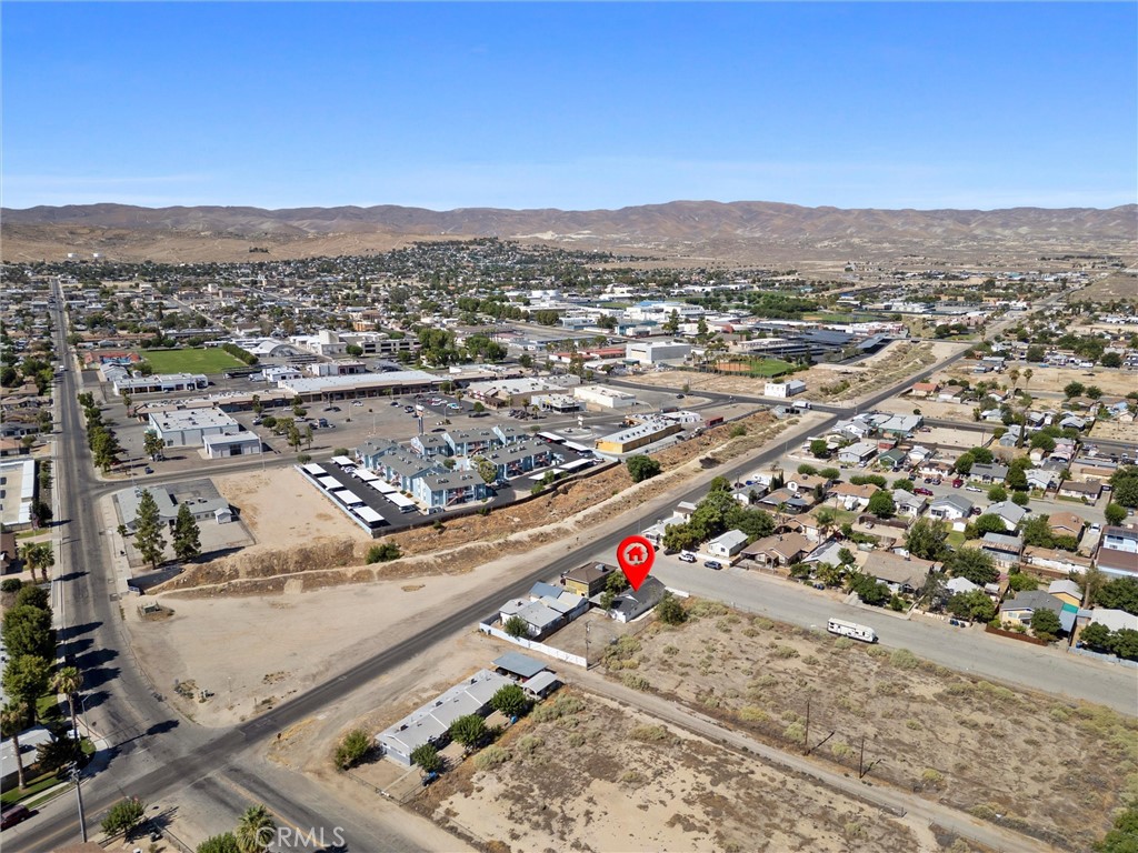 102 Jackson Street Taft, CA 93268 - Photo 33 of 34 an aerial view of a city