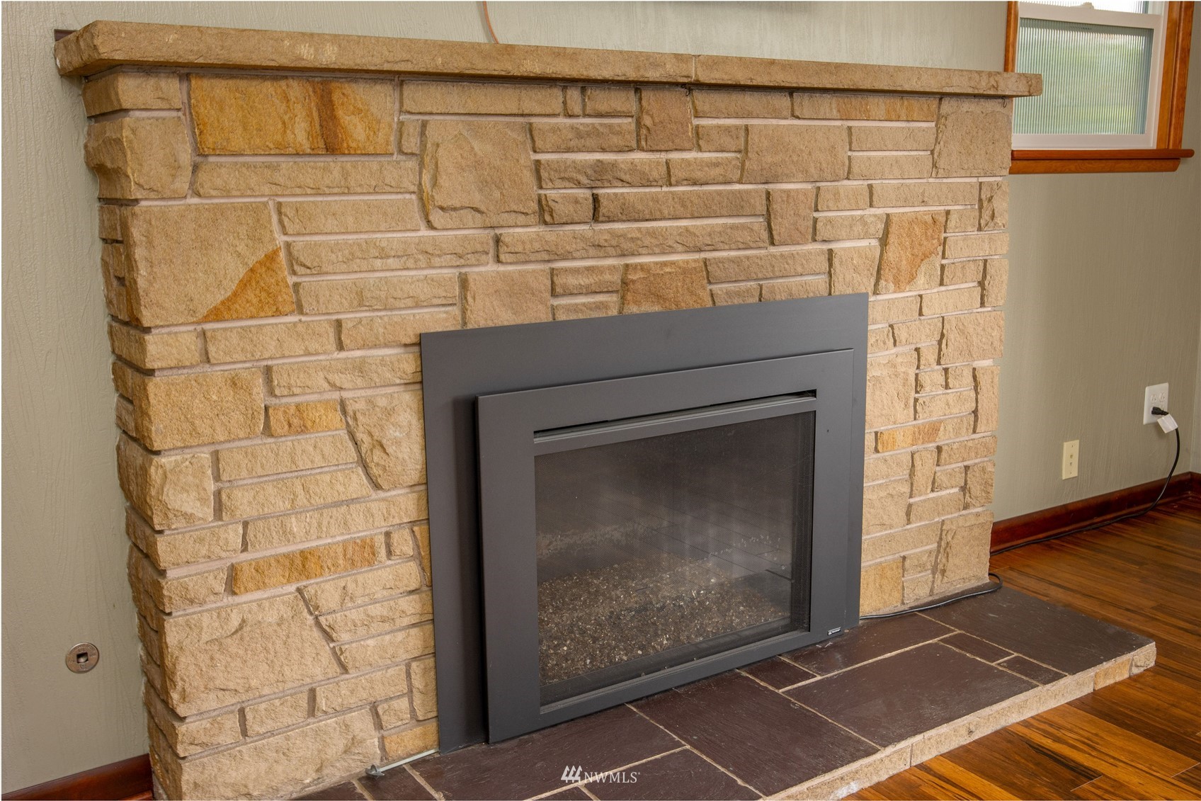 2103 Perry Avenue Bremerton, WA 98310 - Photo 11 of 34 Gallery Image 11