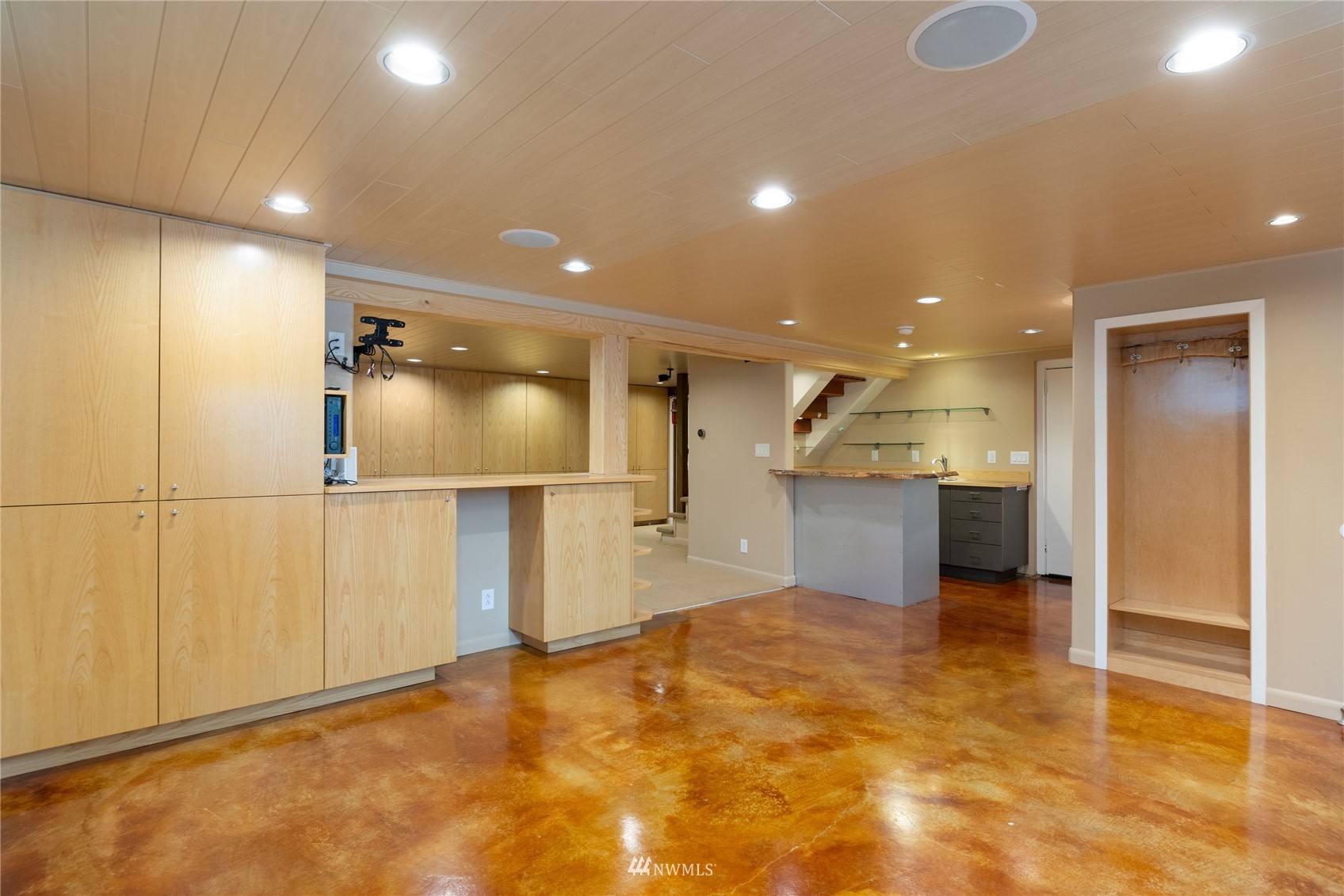 2103 Perry Avenue Bremerton, WA 98310 - Photo 29 of 34 Gallery Image 29