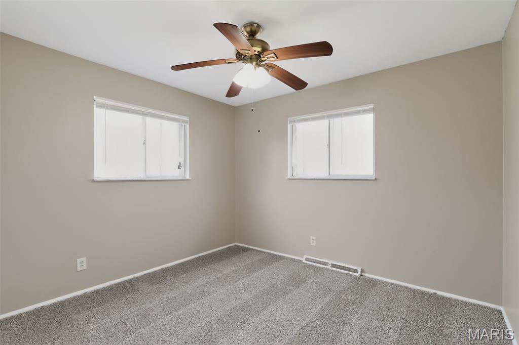 808 Bella Lane St. Louis, MO 63137 - Photo 14 of 33