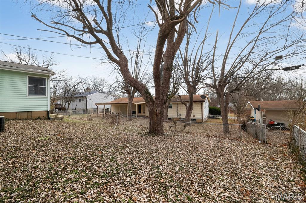 808 Bella Lane St. Louis, MO 63137 - Photo 30 of 33