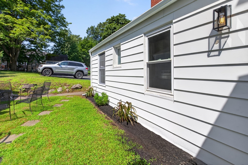 72 Chestnut Street, Unit 72 Clinton, MA 01510 - Photo 5 of 40 Gallery Image 5