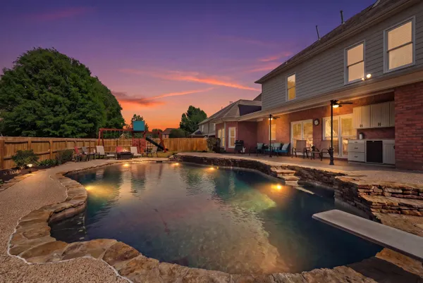 $699,900 | 910 Hatton Street, Collierville, TN 38017