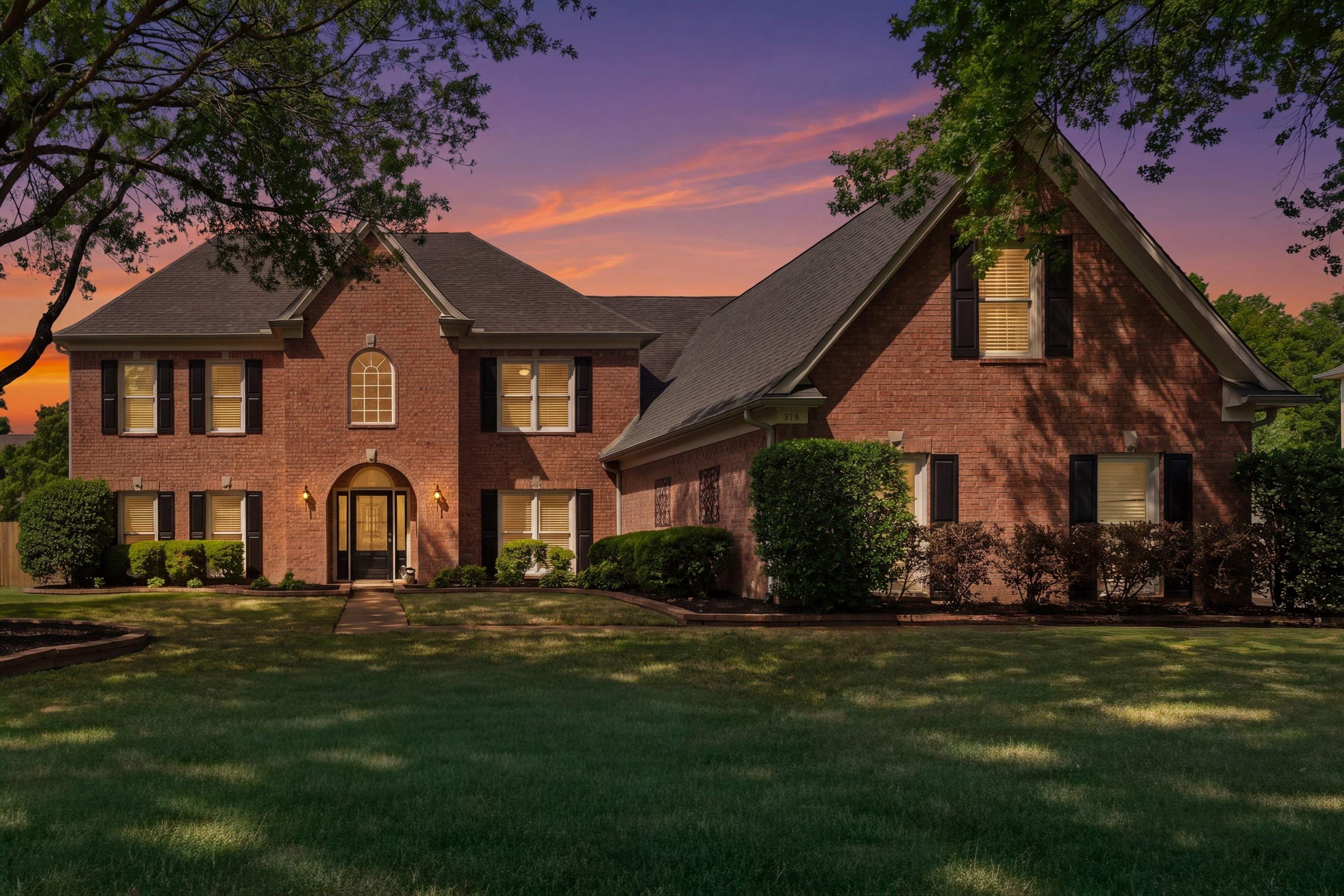 910 Hatton Street Collierville, TN 38017 - Photo 2 of 40