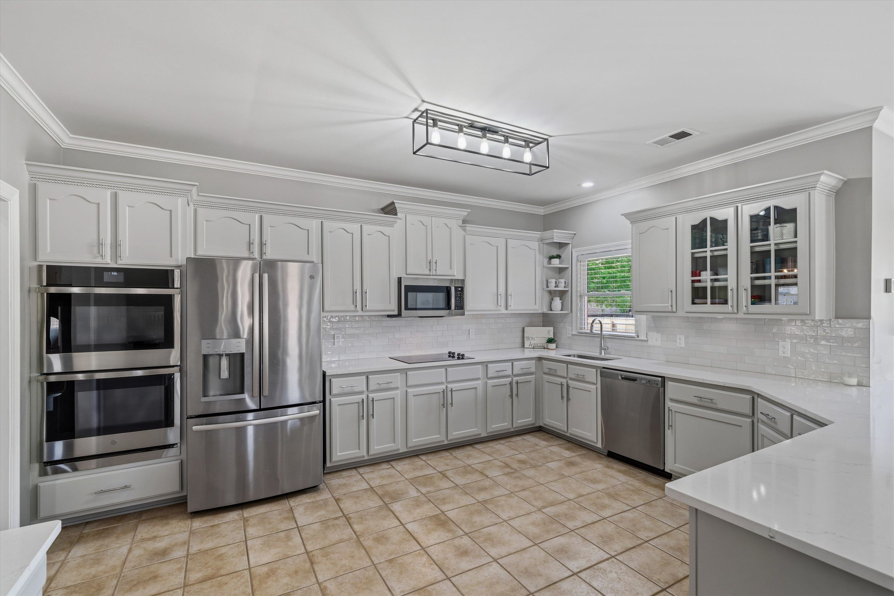 910 Hatton Street Collierville, TN 38017 - Photo 3 of 40