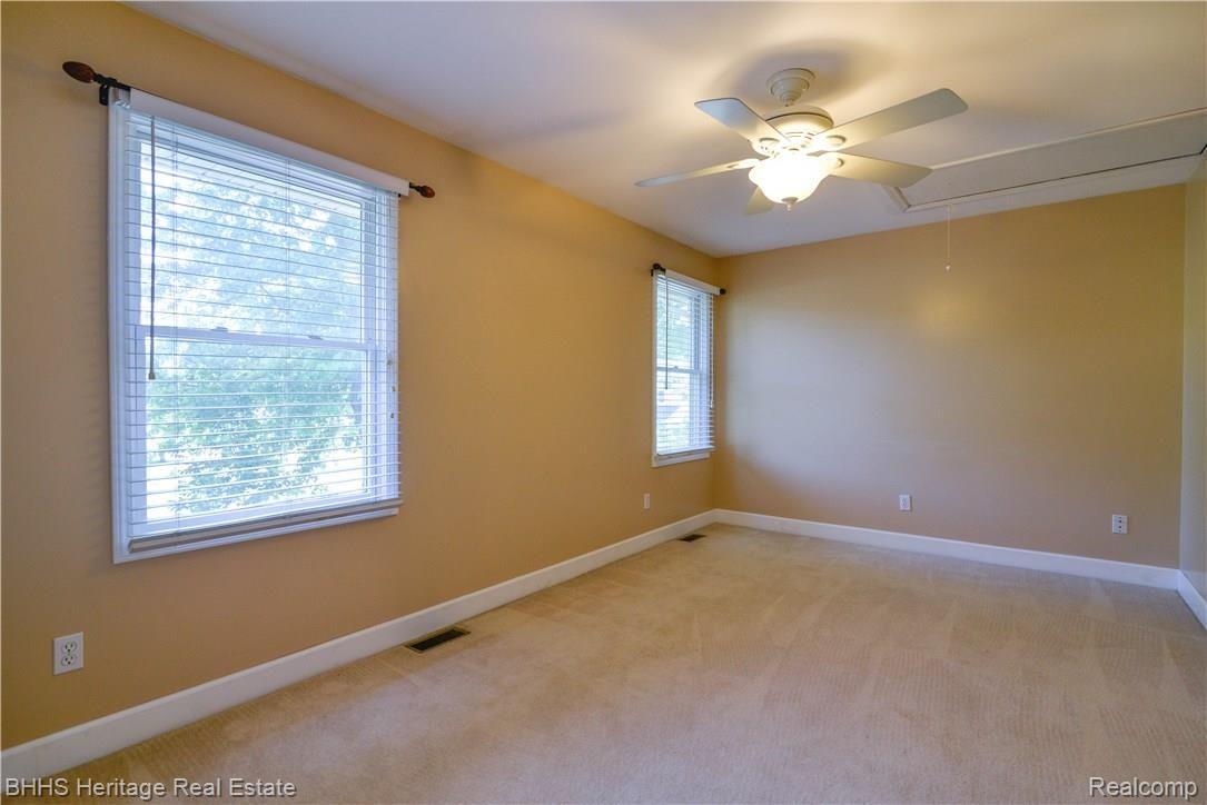 303 Byron Road Howell, MI 48843 - Photo 16 of 36 _AUG3001.jpg