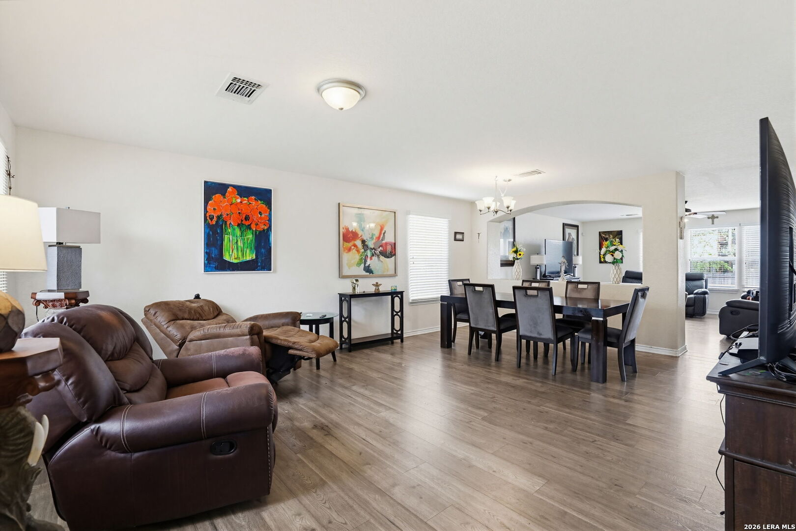 8403 Apache Bend Converse, TX 78109 - Photo 3 of 26