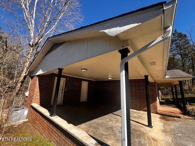 663 Bethel Road Clinton, TN 37716 - Photo 8 of 9 Carport