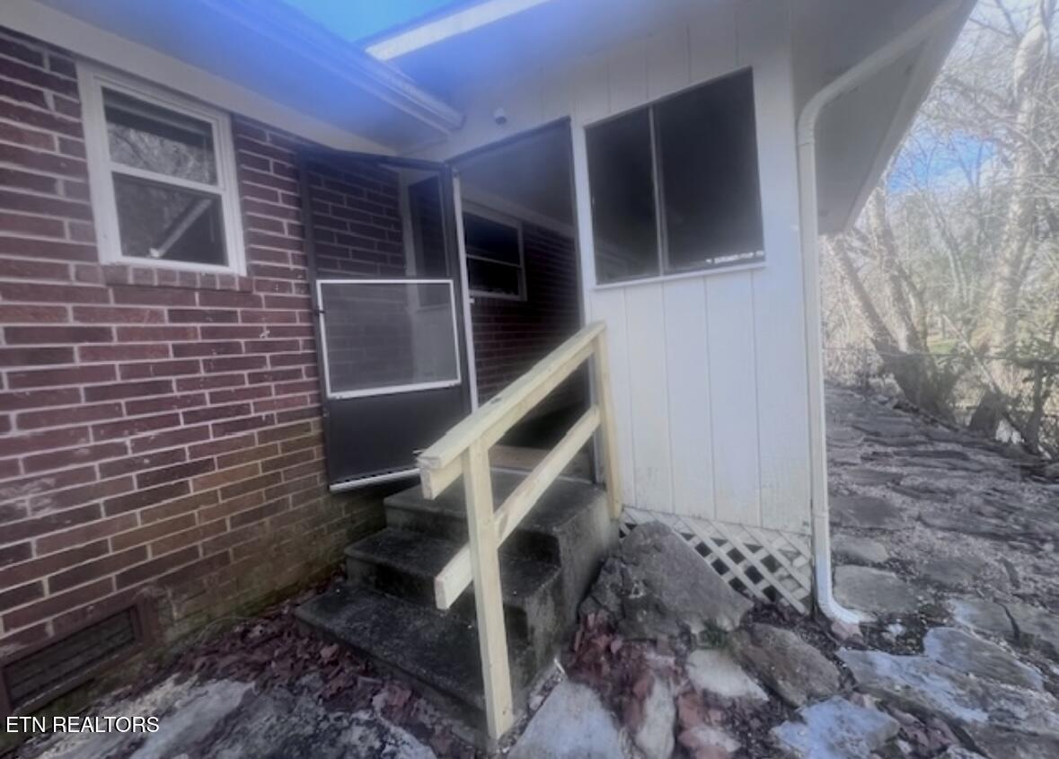 663 Bethel Road Clinton, TN 37716 - Photo 9 of 9 IMG_2268